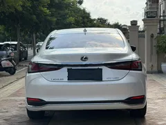 2022 Lexus ES 200 Excellence, белый — фото 5