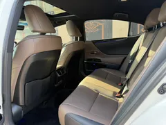 2022 Lexus ES 200 Excellence, белый — фото 7