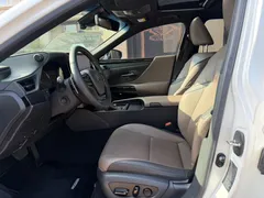 2022 Lexus ES 200 Excellence, белый — фото 9