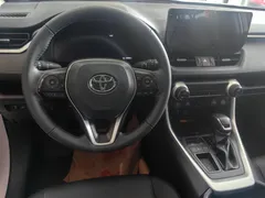 2023 Toyota RAV4 2.0L CVT 2WD, белый — фото 8