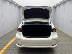 2021 Toyota Corolla 1.5L CVT Elite CARE, белый — фото 17