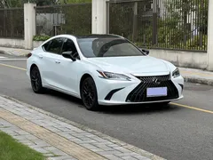 2022 Lexus ES 200 Excellence, белый — фото 2