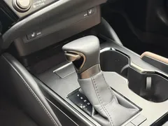 2022 Lexus ES 200 Excellence, белый — фото 24
