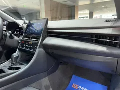 2022 Toyota Avalon 2.5L Luxury, чёрный — фото 22