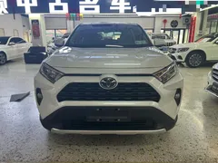 2021 Toyota RAV4 2.0L CVT 2WD Fashion, белый — фото 2