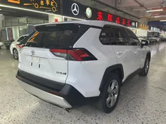 2021 Toyota RAV4 2.0L CVT 2WD Fashion, белый — фото 7