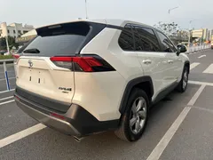 2021 Toyota RAV4 2.0L CVT 4WD Fashion Plus, белый — фото 4