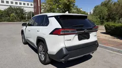 2022 Toyota Wildlander 2.0L 2WD Luxury, белый — фото 17
