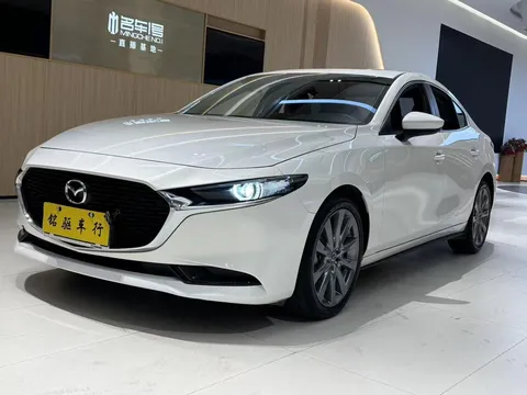 2023 Mazda Mazda3 2.0L AT