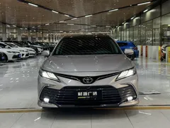 2021 Toyota Camry 2.5G Luxury — фото 2