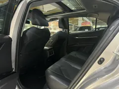2021 Toyota Camry 2.5G Luxury — фото 5