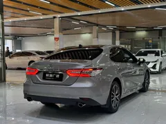 2021 Toyota Camry 2.5G Luxury — фото 13