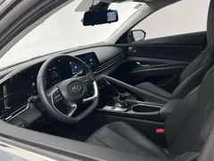 2021 Hyundai Elantra 1.5L CVT LUX Premium — фото 15