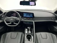 2021 Hyundai Elantra 1.5L CVT LUX Premium — фото 22