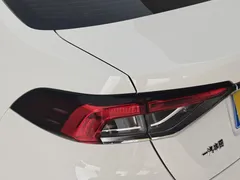 2021 Toyota Corolla 1.5L CVT, белый — фото 20