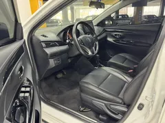 2022 Toyota Yaris L Zhixuan X 1.5L CVT Luxury Plus, белый — фото 11