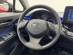 2021 Toyota C-HR 2.0L Luxury, красный — фото 11