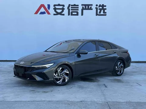 2023 Hyundai Elantra 1.5L CVT LUX Premium