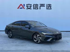 2023 Hyundai Elantra 1.5L CVT LUX Premium — фото 3