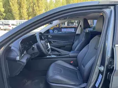 2023 Hyundai Elantra 1.5L CVT LUX Premium — фото 15