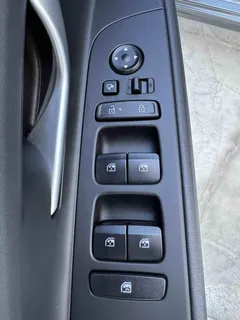 2023 Hyundai Elantra 1.5L CVT LUX Premium — фото 19