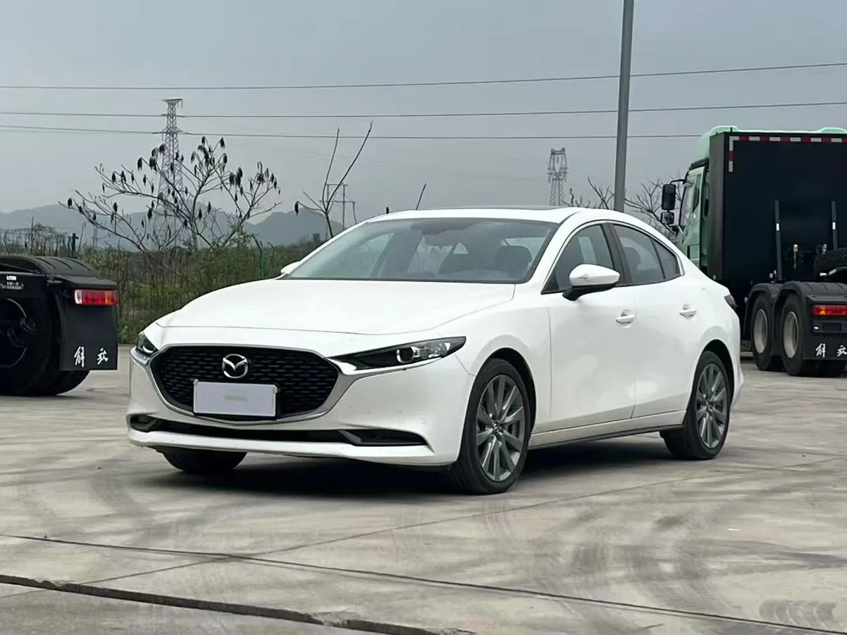 2023 Mazda Mazda3 2.0L AT
