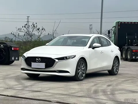 2023 Mazda Mazda3 2.0L AT