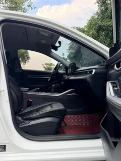 2022 Geely Emgrand 4th Gen 1.5L MT Luxury, белый — фото 14