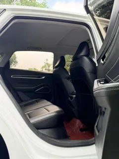 2022 Geely Emgrand 4th Gen 1.5L MT Luxury, белый — фото 15