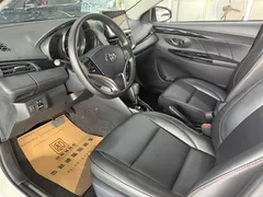 2022 Toyota Yaris L Zhixuan X 1.5L CVT Luxury Plus, белый — фото 3