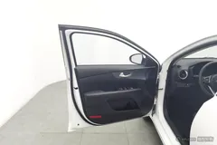 2021 Kia Cerato 1.5L IVT, белый — фото 11