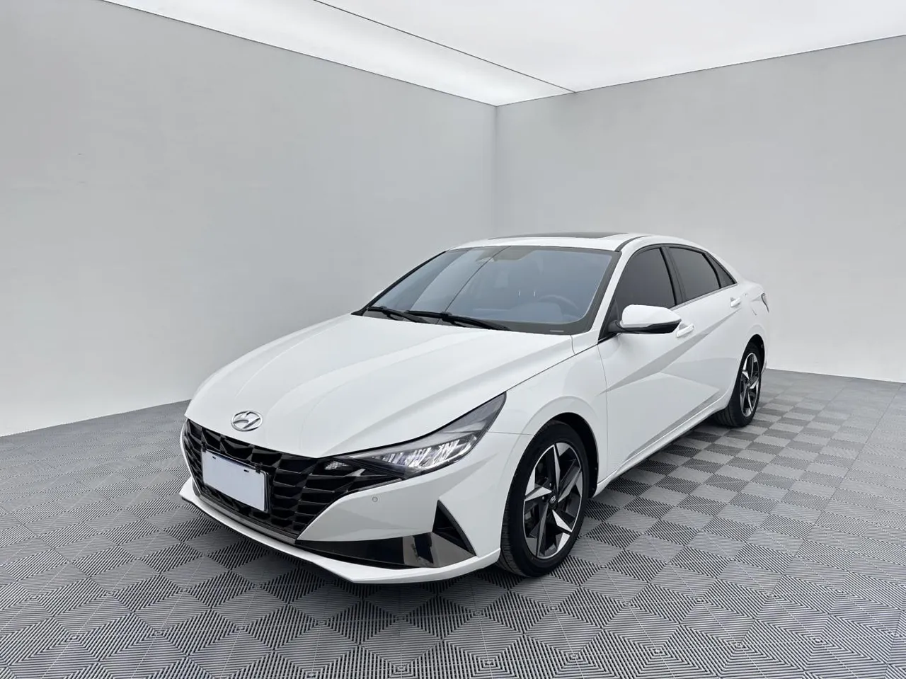 2022 Hyundai Elantra 1.5L CVT LUX Premium