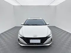 2022 Hyundai Elantra 1.5L CVT LUX Premium, белый — фото 2