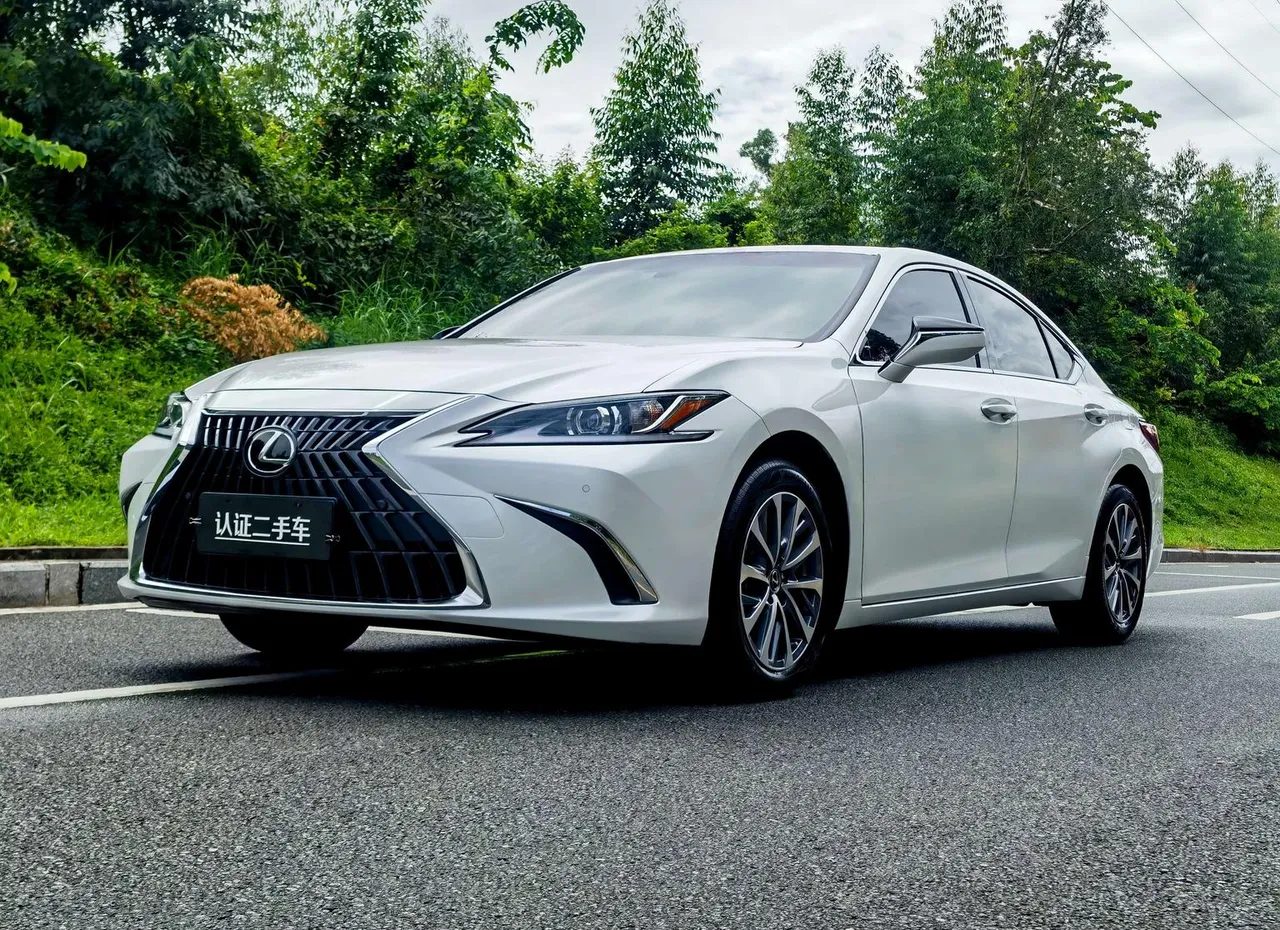 2022 Lexus ES 200 Excellence