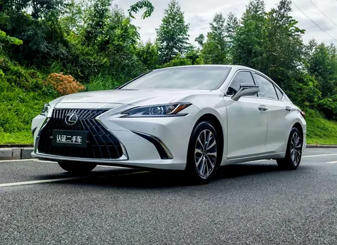 2022 Lexus ES 200 Excellence