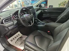 2023 Toyota Camry 2.0G Luxury, белый — фото 4