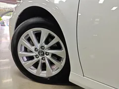2023 Toyota Camry 2.0G Luxury, белый — фото 14
