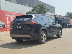 2021 Toyota RAV4 2.0L CVT 2WD Fashion, чёрный — фото 6