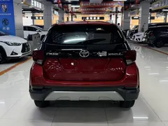 2022 Toyota Yaris L Zhixuan X 1.5L CVT Luxury Plus, красный — фото 8