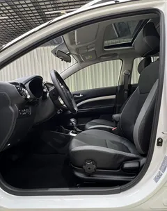 2021 Kia Yipao 1.4L CVT Sunroof, белый — фото 7