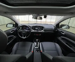 2021 Kia Yipao 1.4L CVT Sunroof, белый — фото 12