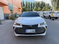 2022 Toyota Avalon 2.0L XLE Premium, белый — фото 2