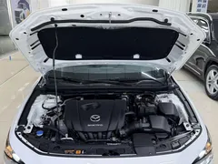 2023 Mazda Mazda3 2.0L AT, белый — фото 25