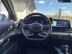 2022 Hyundai Elantra 1.5L CVT LUX Premium, белый — фото 15