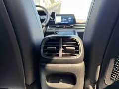 2022 Hyundai Elantra 1.5L CVT LUX Premium, белый — фото 17