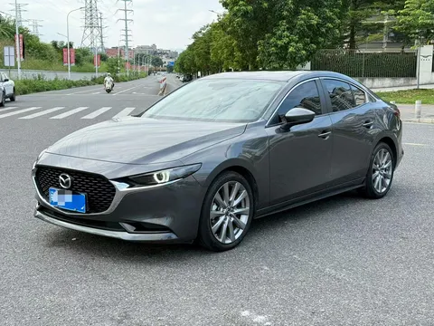 2023 Mazda Mazda3 2.0L AT