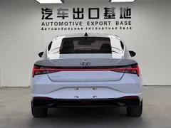 2021 Hyundai Elantra 1.5L CVT LUX Premium, белый — фото 5