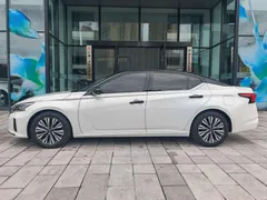 2022 Nissan Teana 2.0L XL-TLS, белый — фото 4