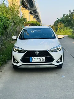 2022 Toyota Yaris L Zhixuan X 1.5L CVT Luxury Plus, белый — фото 2