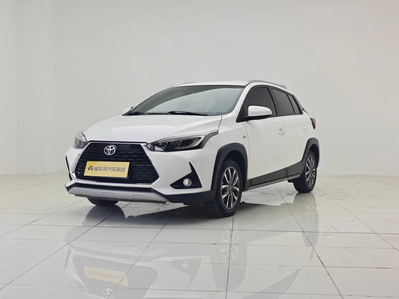 2022 Toyota Yaris L Zhixuan X 1.5L CVT Luxury Plus
